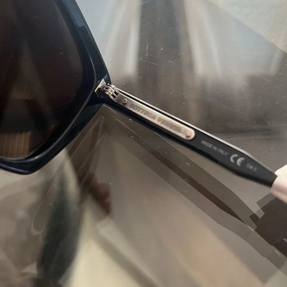 NEW Bottega Veneta BV0182S Sunglasses in Black, EXCELLENT! Retail $510